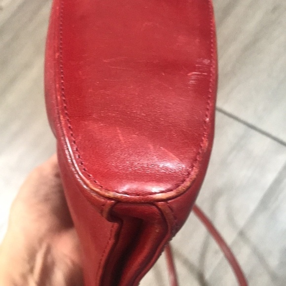 Hobo Red Leather Top Handles Shoulder Bag - Picture 9 of 13